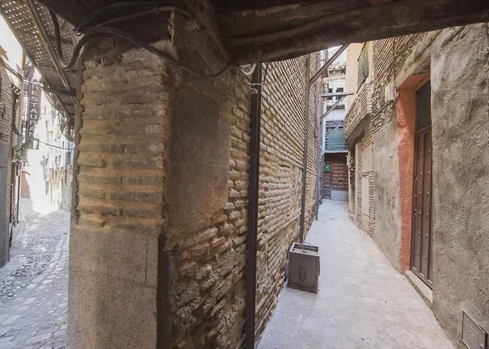 The Magic Place Duplex Junto A La Catedral By Toledo Ap